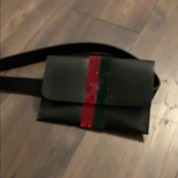 Chic fanny bag/belted purse - Picture 5 of 7